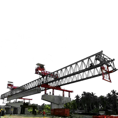 Demiryolu için uzaktan kumanda 50 Ton Çift Truss Girder Launcher Crane