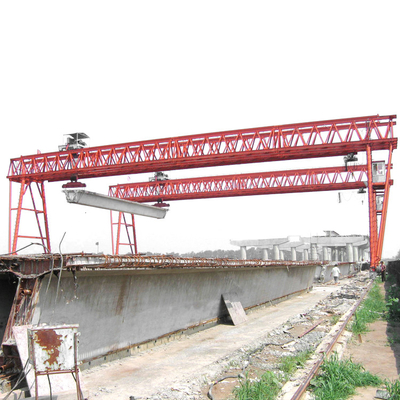 Yüksek performanslı demiryolu kaldırma Elektrikli Köprü Girder Başlatma Gantry Crane
