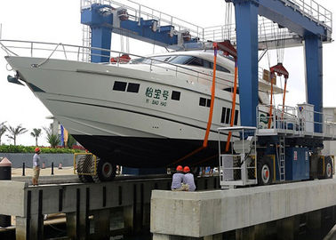 Tekne Kaldırma için Mobil Liman Portal Vinç / Tersane Portal Vinç 100 Ton