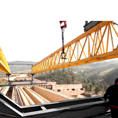 Otoyol Köprüsü İnşaatı Beton Başlatıcı Vinç 500kn Kaldırma