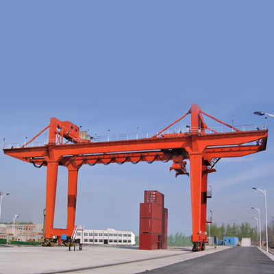 Raylı Nakliye Konteyneri Portal Vinç 500t 31.5m