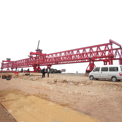 Beton Köprü Kiriş Fırlatıcı Vinç Montaj Makinesi Kiriş Segmenti Kaldırıcı 500kn