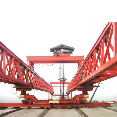 Beton Köprü Kiriş Fırlatıcı Vinç Montaj Makinesi Kiriş Segmenti Kaldırıcı 500kn