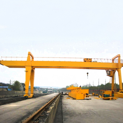 20 Ton Portal Vinç 40m Açıklıklı Kabin Kontrolü 15M / DK