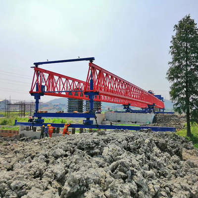 Truss Tipi Çift Çizgi Fırlatma Makinesi Ağır Görevli 100 Ton Otoyol için